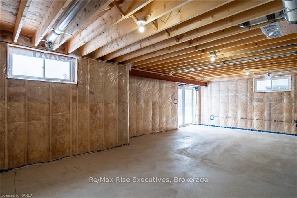 Listing Image 28