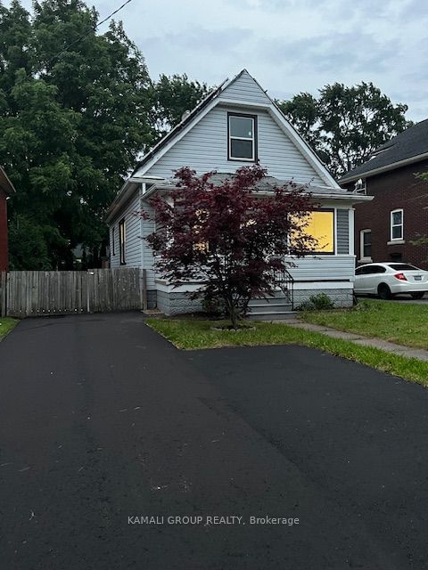 home for lease on Main-4554 Third Avenue