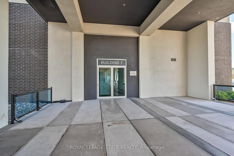 231 - 16 Concord Pl, Grimsby, L3M 4E8 | Image 3