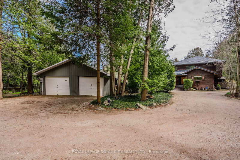 15 River Bluff Path, Guelph/Eramosa, N0B 2K0 | Image 2