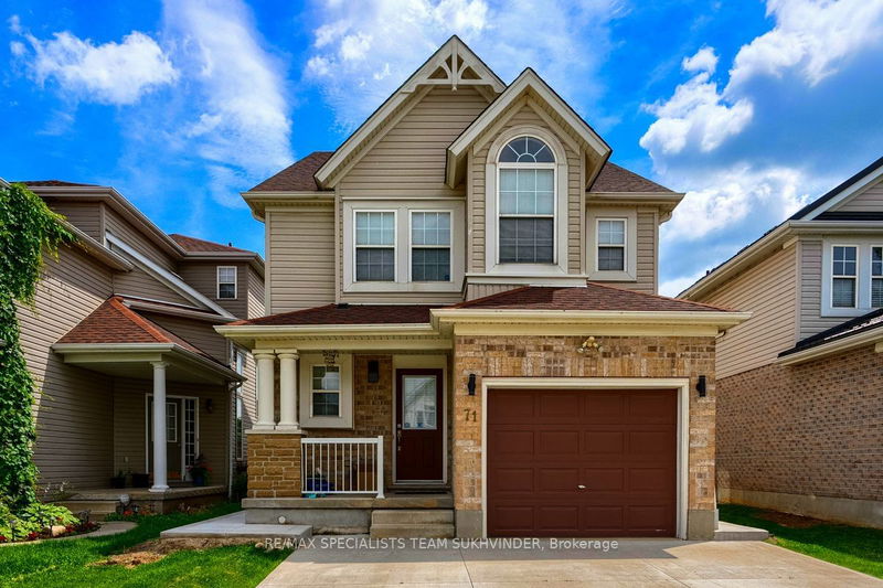 home for lease on 71 Lardner Street