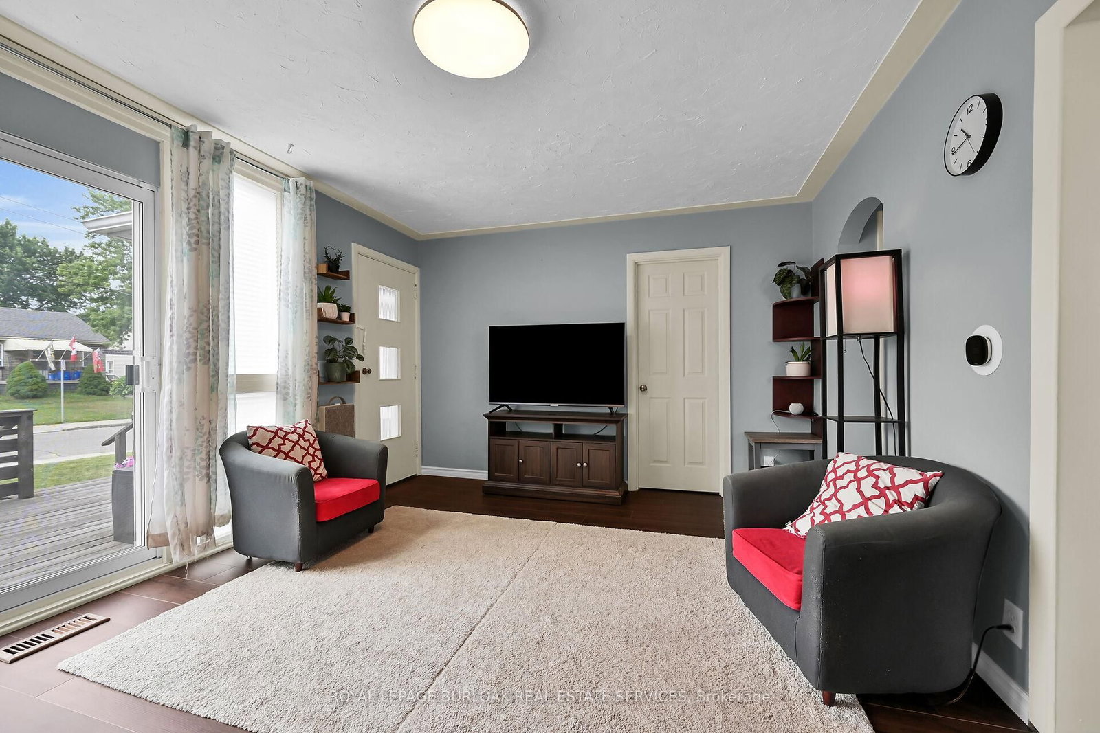 Listing Image 7