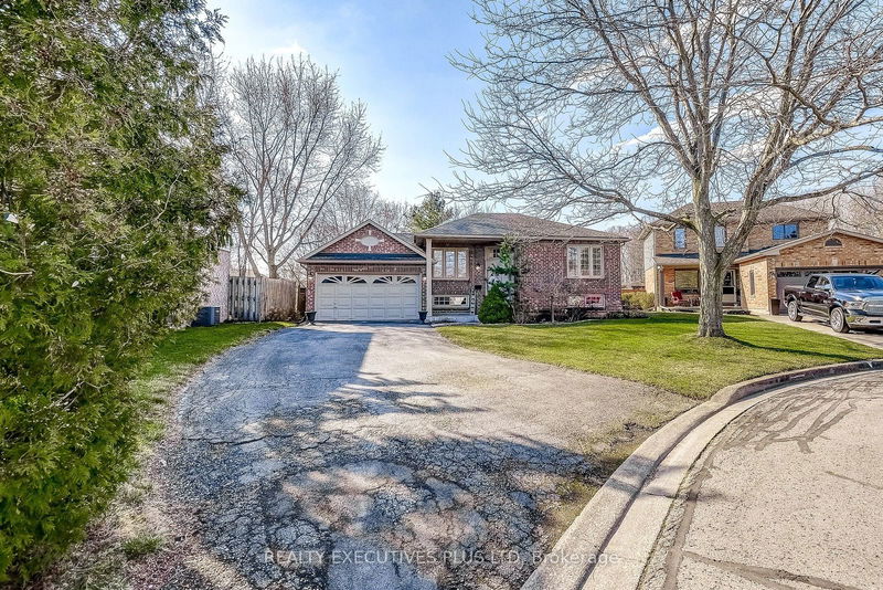 107 Madison Crt W Welland, L3C 7G1 | Image 2