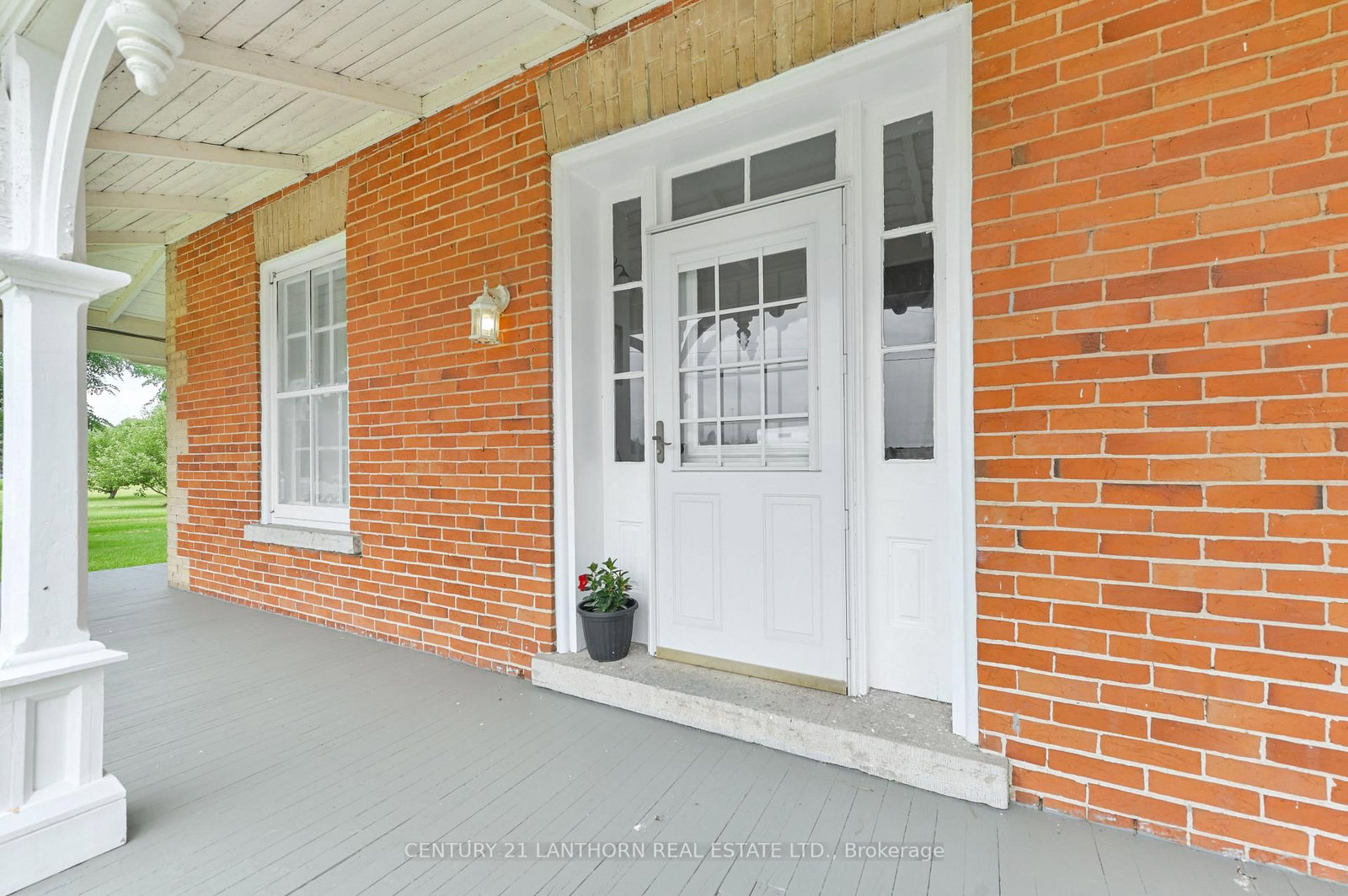 Listing Image 3