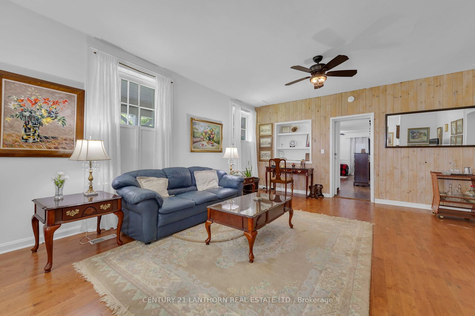 Listing Image 7