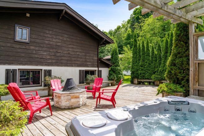 138 ST MORITZ Cres, Blue Mountains, L9Y 0S6 | Image 3