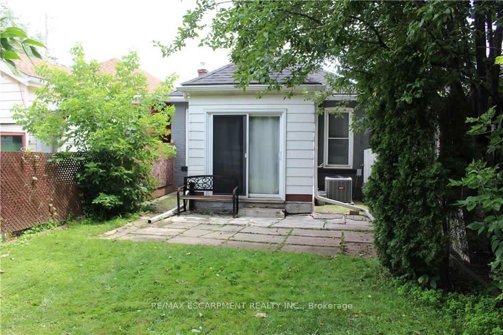 Listing Image 14