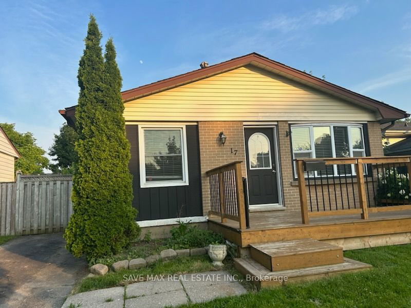 home for lease on 17 Villeneuve Crescent