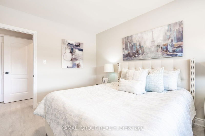 2009 Brampton St  Hamilton, L8H 3S8 | Image 12