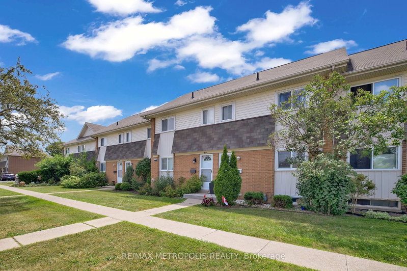 3 - 2641 Meadowbrook Lane