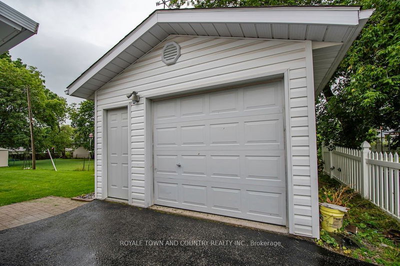 5 Armour Crt  Kawartha Lakes, K9V 1N9 | Image 35