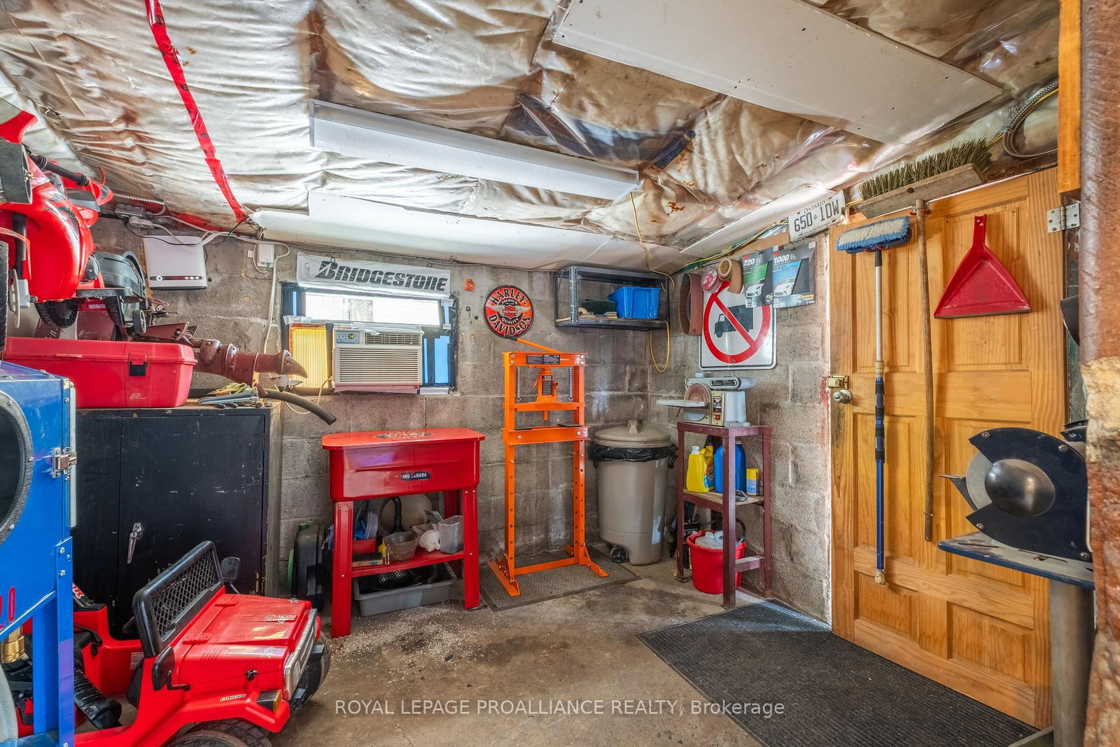 Listing Image 30