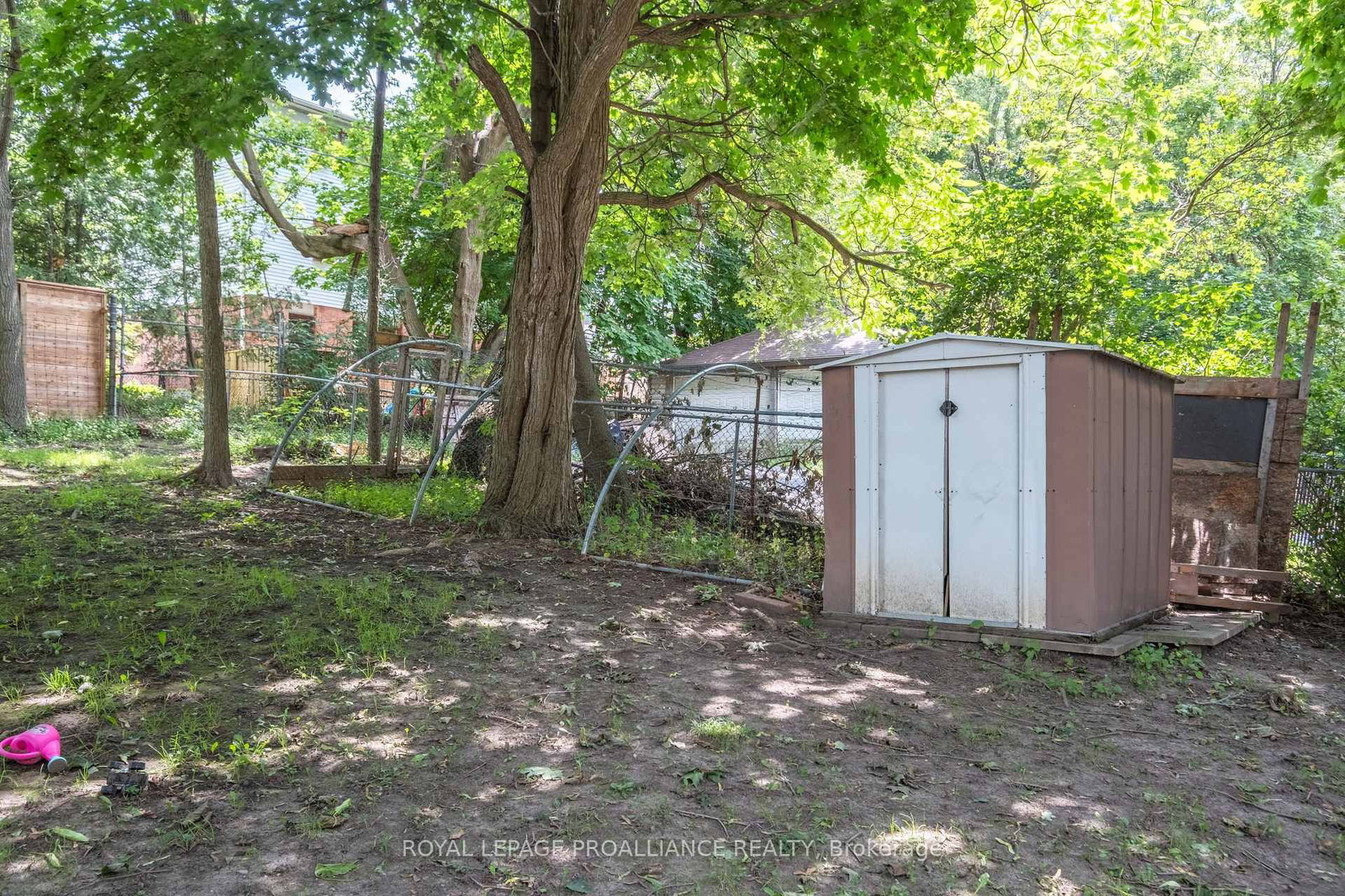Listing Image 8