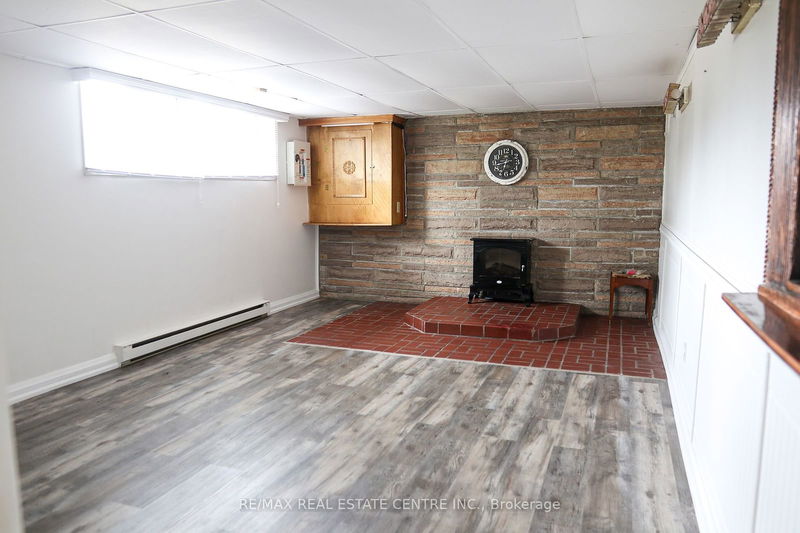 2 Kingsland Ave  Mulmur, L9V 3H1 | Image 29