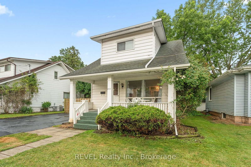 home for sale on 273 Dufferin Street
