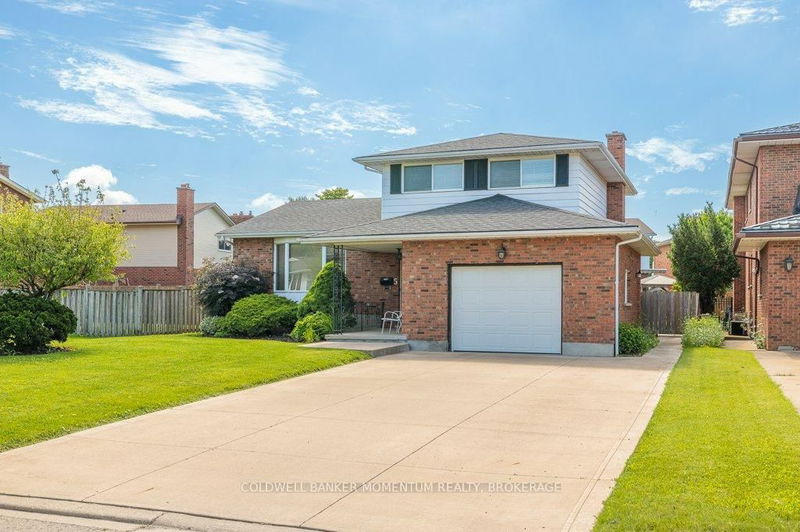 home for sale on 5 Mowat Crescent