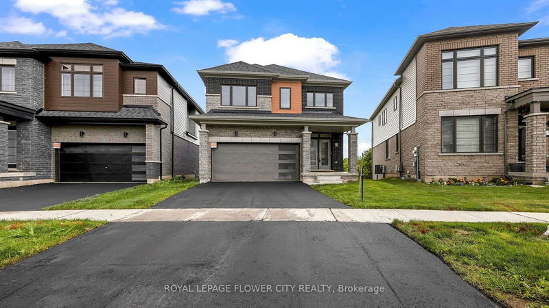 home for sale on 11 Bee Crescent N