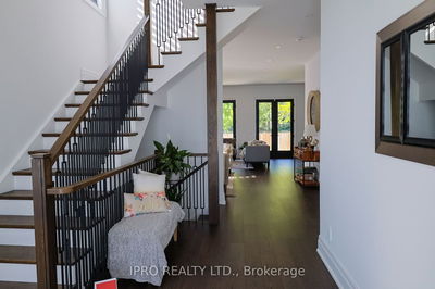 2327 VALENTINA Cres, Niagara Falls -  image-0-2