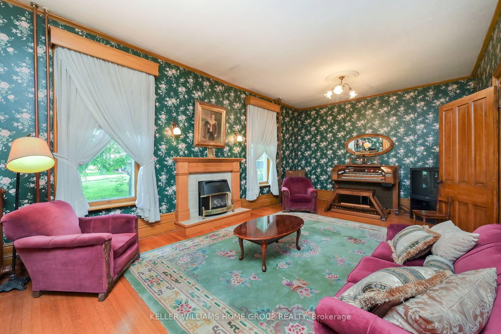Listing Image 7