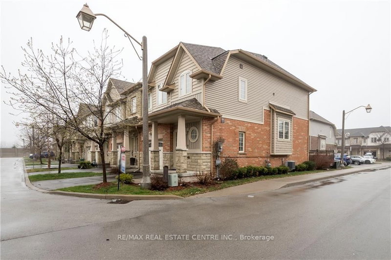 54 - 8 Lakelawn Rd, Grimsby, L3M 0G1 | Image 2