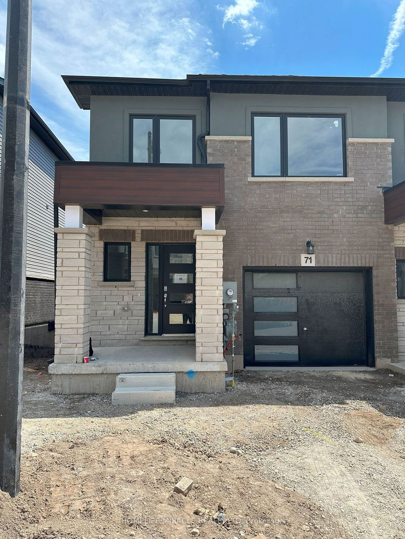 home for lease on 71-155 Equestrian Way