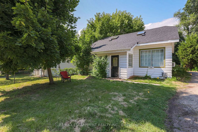 home for sale on 176 Main Street W