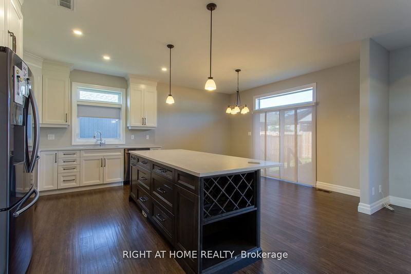 27 Gavin Cres  Quinte West, K8V 2H0 | Image 11