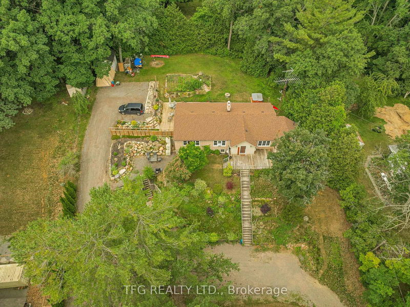 home for sale on 5196 Valleyview Crescent