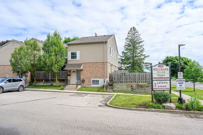 Townhouse sold at 40-1300 Upper Ottawa Street, Hamilton, Quinndale, L8W 1M8 - MLS: X9040264