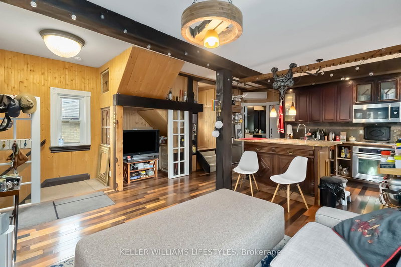 Upper - 92 Kent St, London East, N6A 1L1 | Image 2