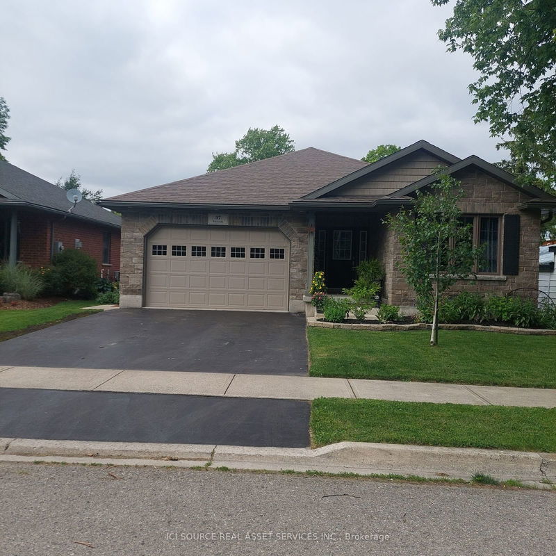 home for sale on 37 Victoria Street