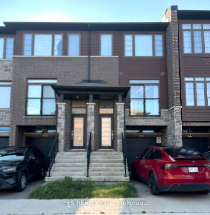 home for lease on 204-30 Time Square Boulevard S