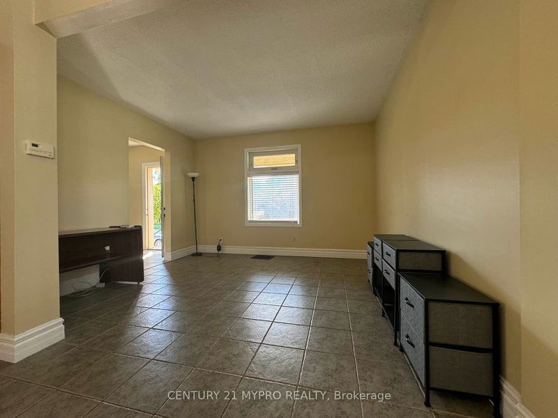 home for lease on 247 Madison Avenue S