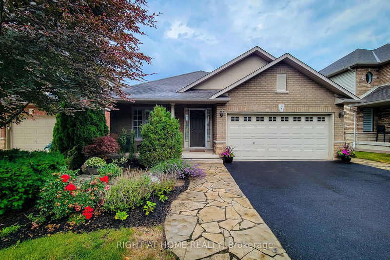 home for sale on 7 Hickory Crescent