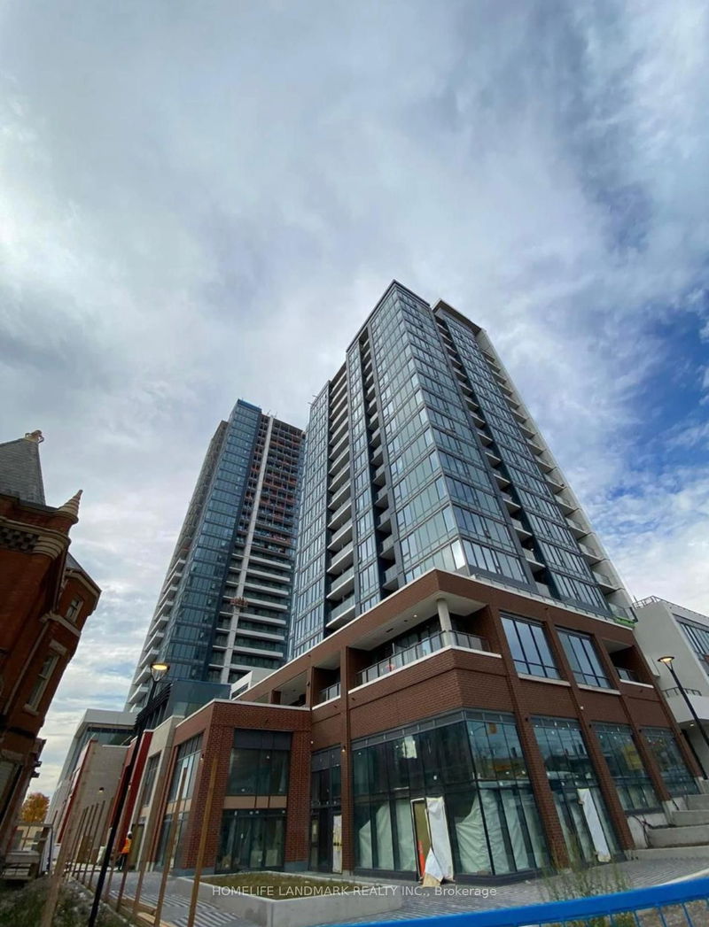 home for lease on 1108-15 Wellington Street S