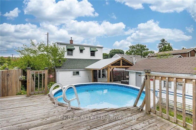 66 East 32nd St, Hamilton, L8V 3R9 | Image 2