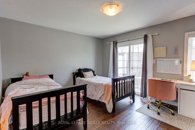 8 BEATRICE Lane  Kitchener, N2H 0B3 | Image 25