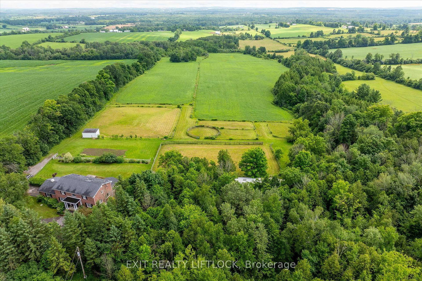 Listing Image 4