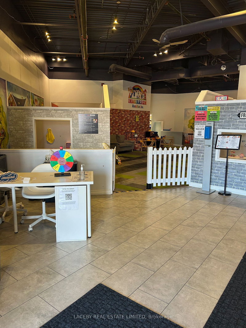 20 - 1070 Stone Church Rd E, Hamilton, L8W 3K8 | Image 2