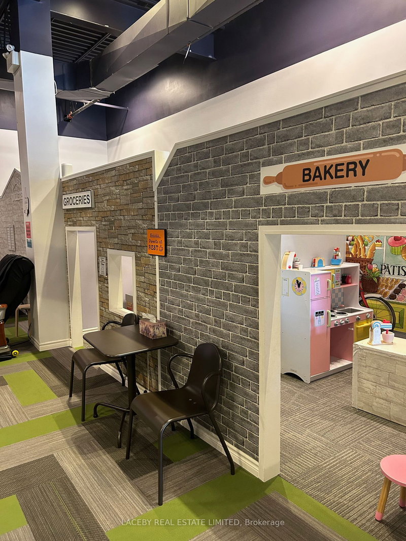 20 - 1070 Stone Church Rd E, Hamilton, L8W 3K8 | Image 3