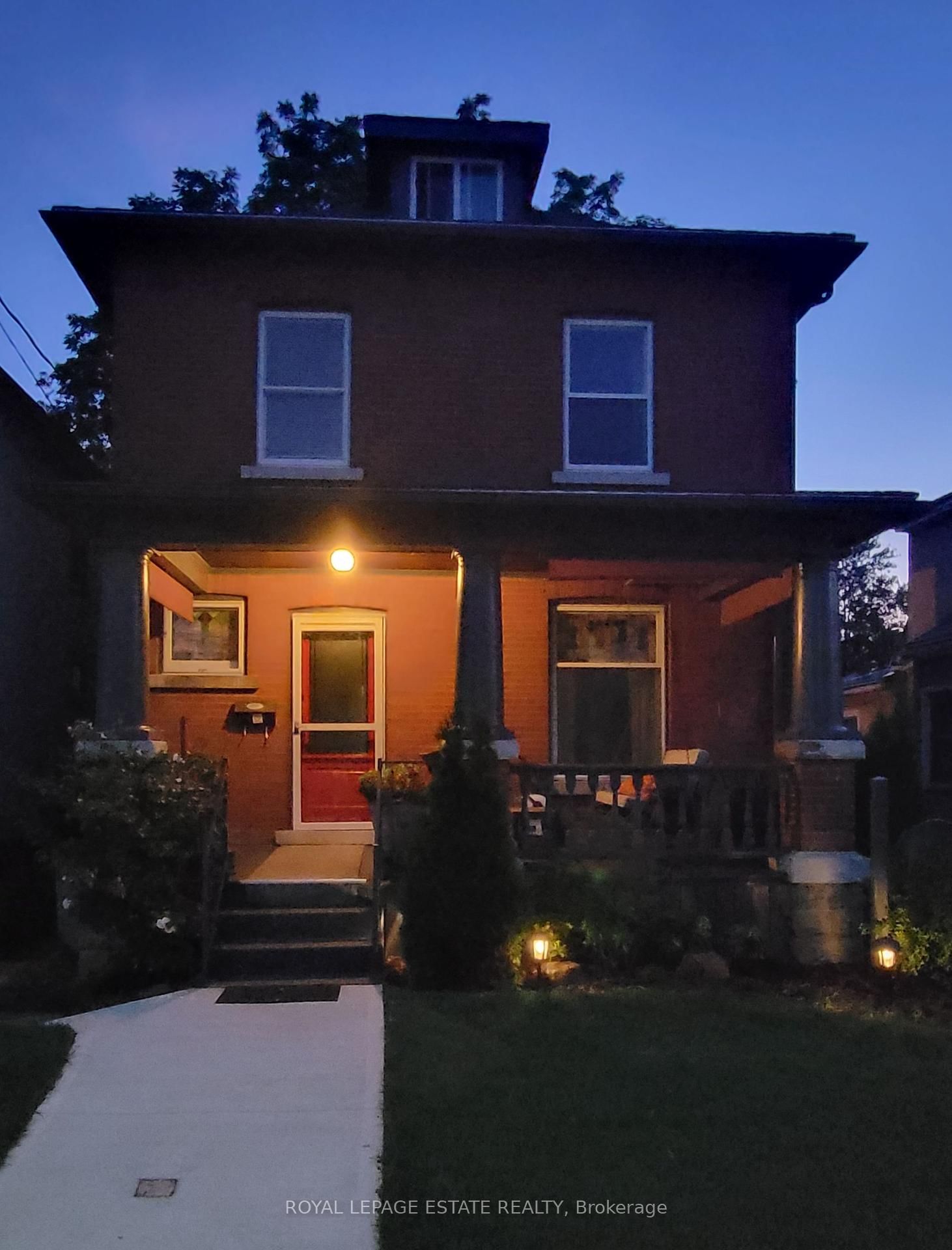 Listing Image 12