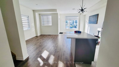 Unit 83 — 590 NORTH SERVICE Road — photo 5
