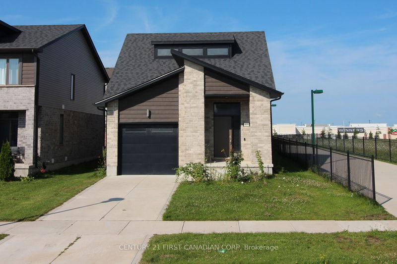 home for lease on 619 Freeport Street