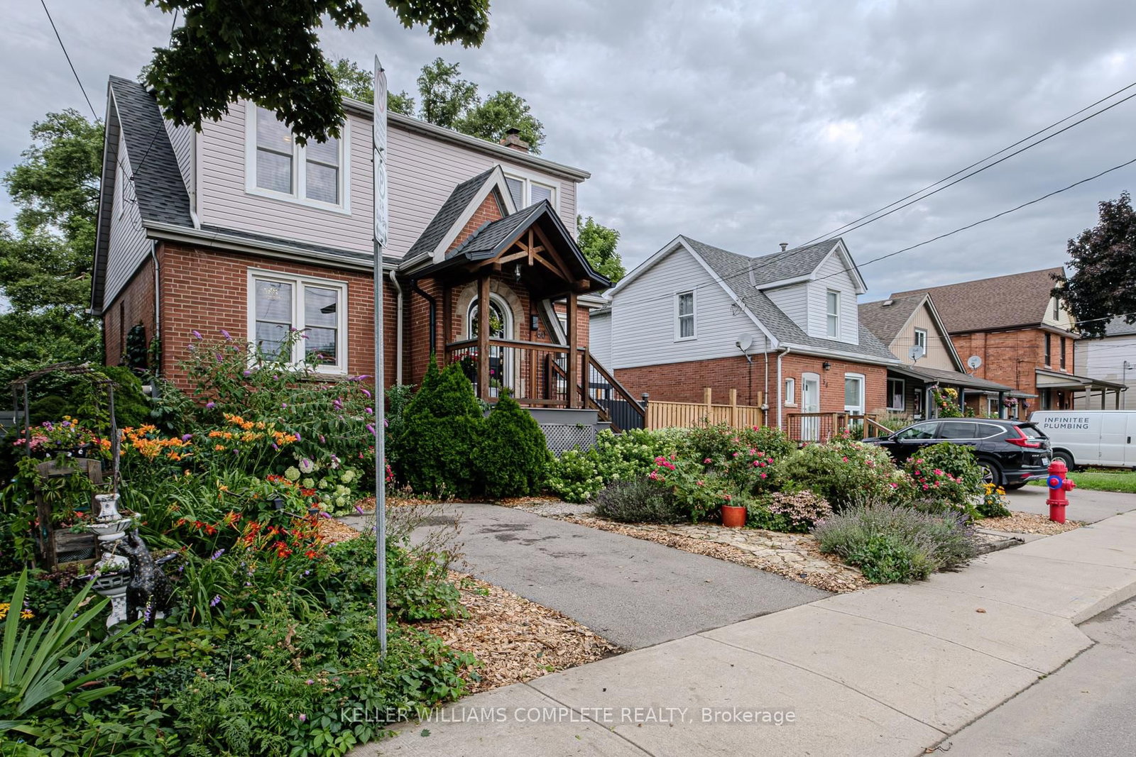 Listing Image 3