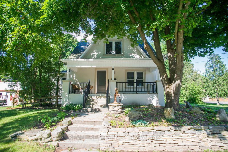 home for sale on 8 Robinson Avenue