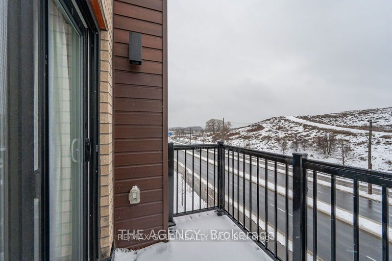 home for lease on E4-20 Palace Street