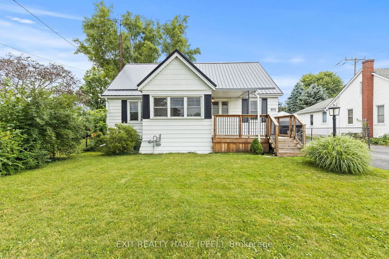 home for sale on 815 Broad Street E