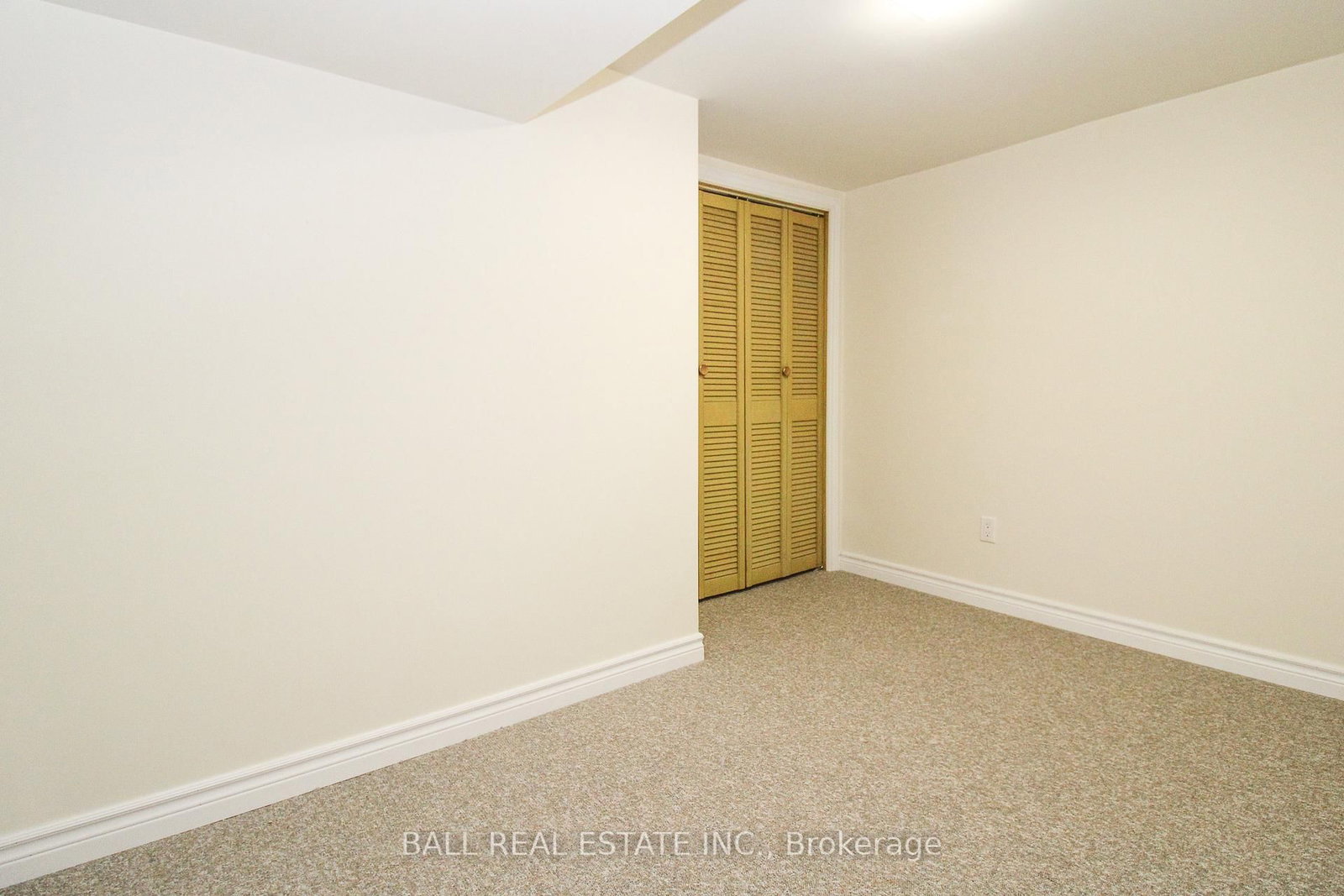 Listing Image 37