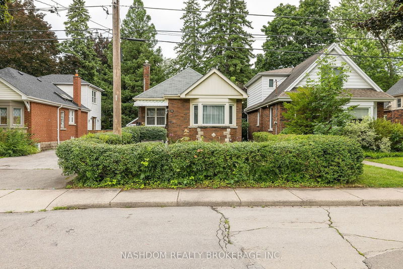 24 Thorndale St N Hamilton, L8S 3K4 | Image 1