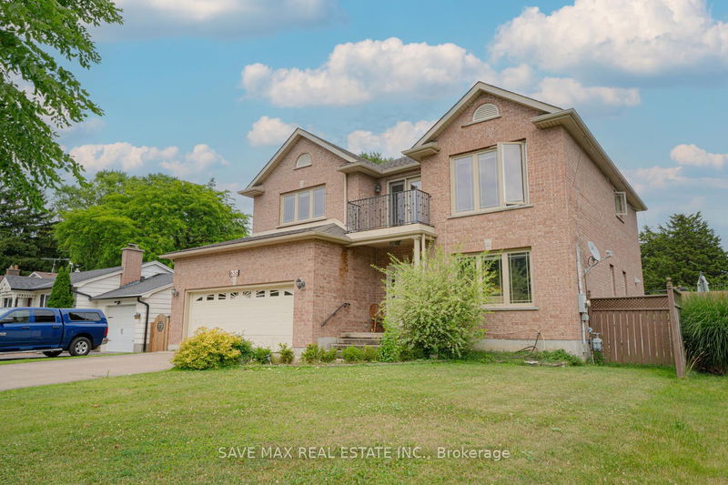 home for sale on 656 Geneva Street N